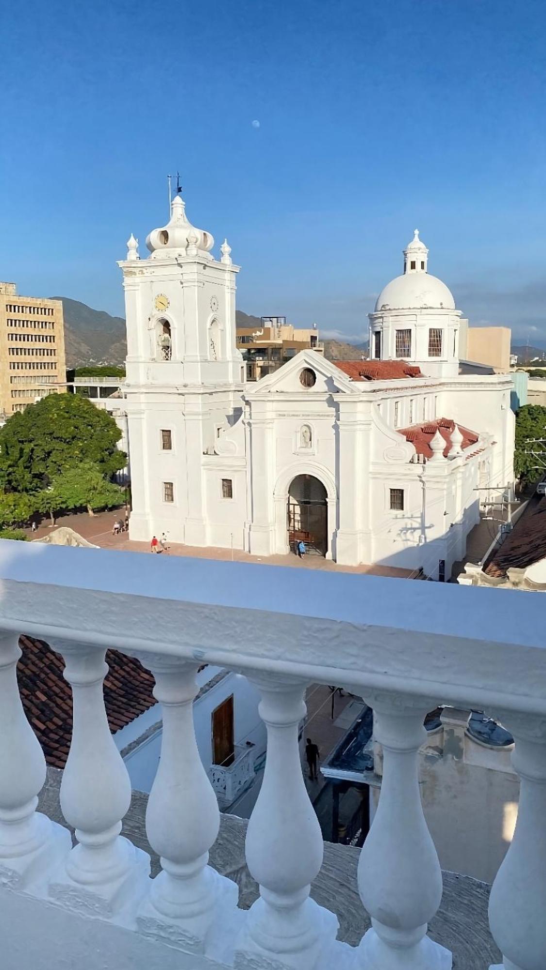 Basilica Hotel Santa Marta  Exterior photo
